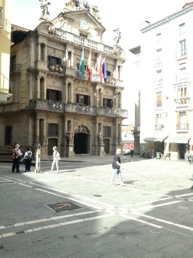 Ferienwohnung Balcon Curva De Estafeta - Centro Pamplona Exterior foto