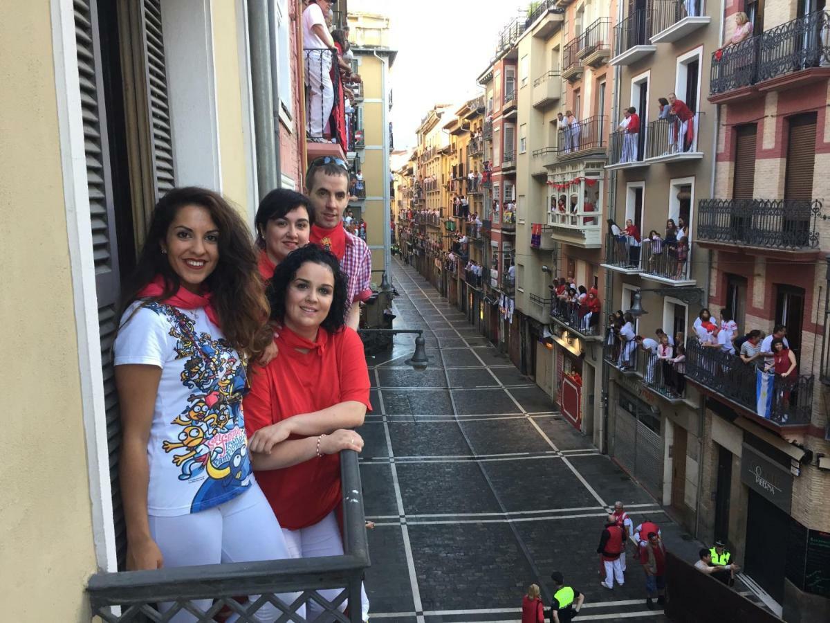 Ferienwohnung Balcon Curva De Estafeta - Centro Pamplona Exterior foto