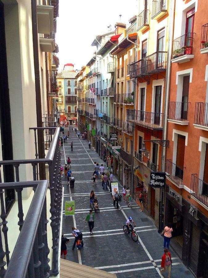 Ferienwohnung Balcon Curva De Estafeta - Centro Pamplona Exterior foto